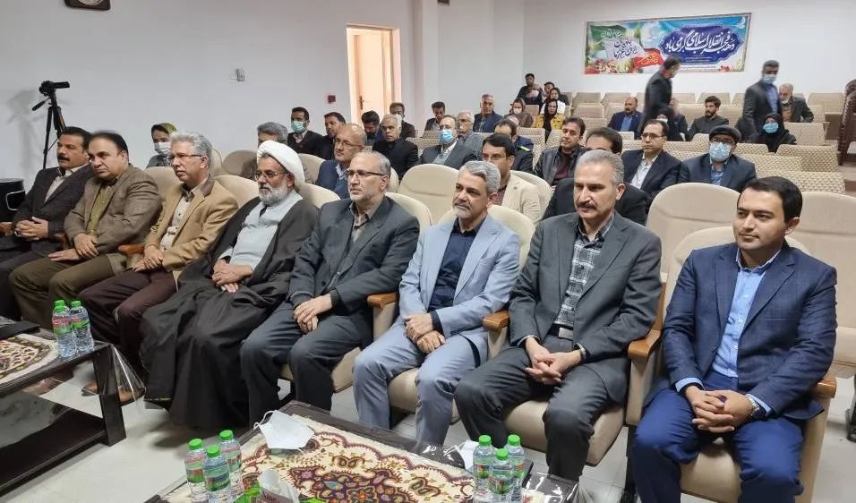 تصویر مراسم تکریم و معارفه ریاست و مدیریت بیمارستان دکتر غرضی سیرجان