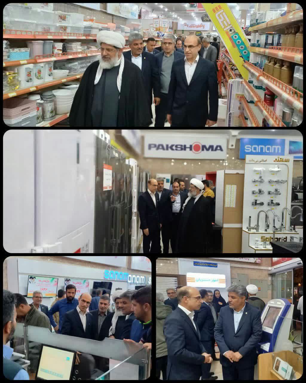 تصویر بازدید مدیر عامل سازمان اتکا و جانشین سازمان  عقیدتی سیاسی ودجا از فروشگاه اتکا مرکزی کرمان