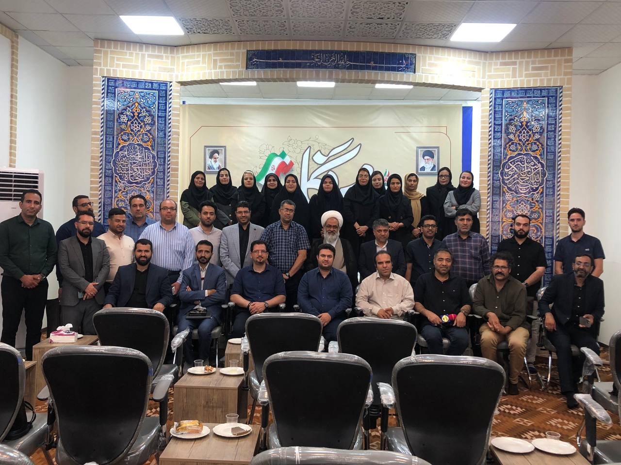 تصویر امام جمعه سبرجان :همه شما خبرنگاران جز فرهیختگان هستید ،اهل تفکر ، اندیشه و خرد ورز هستید